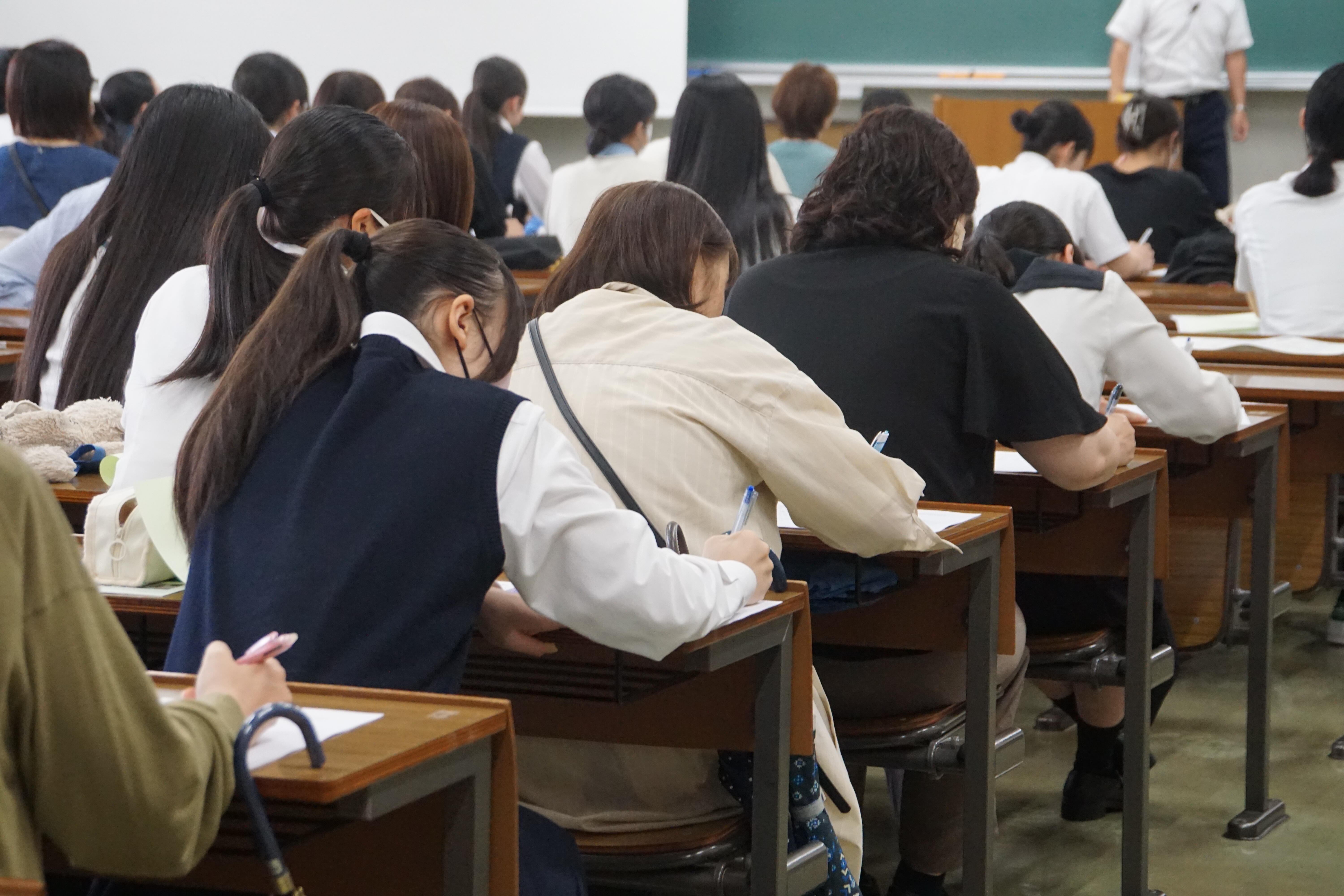 202406_12_syouronbunkouza.JPG