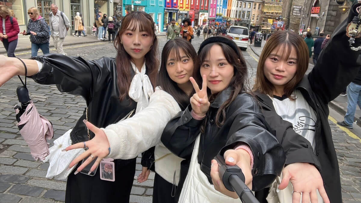 女子4人での集合写真